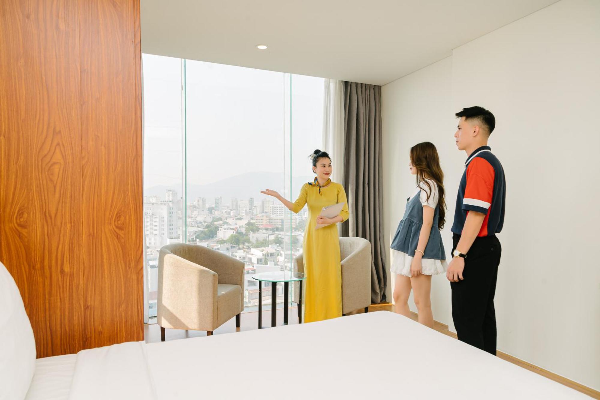 Hotel Gemma & Near Dragon Bridge 4*