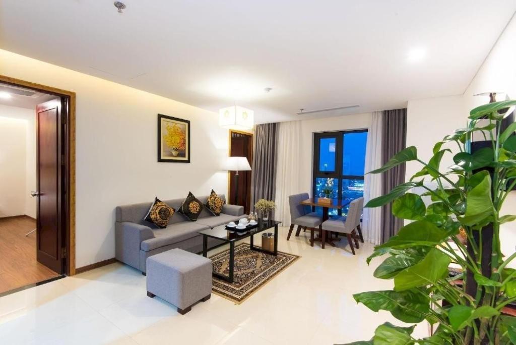 Hotel Gemma & Near Dragon Bridge 4*