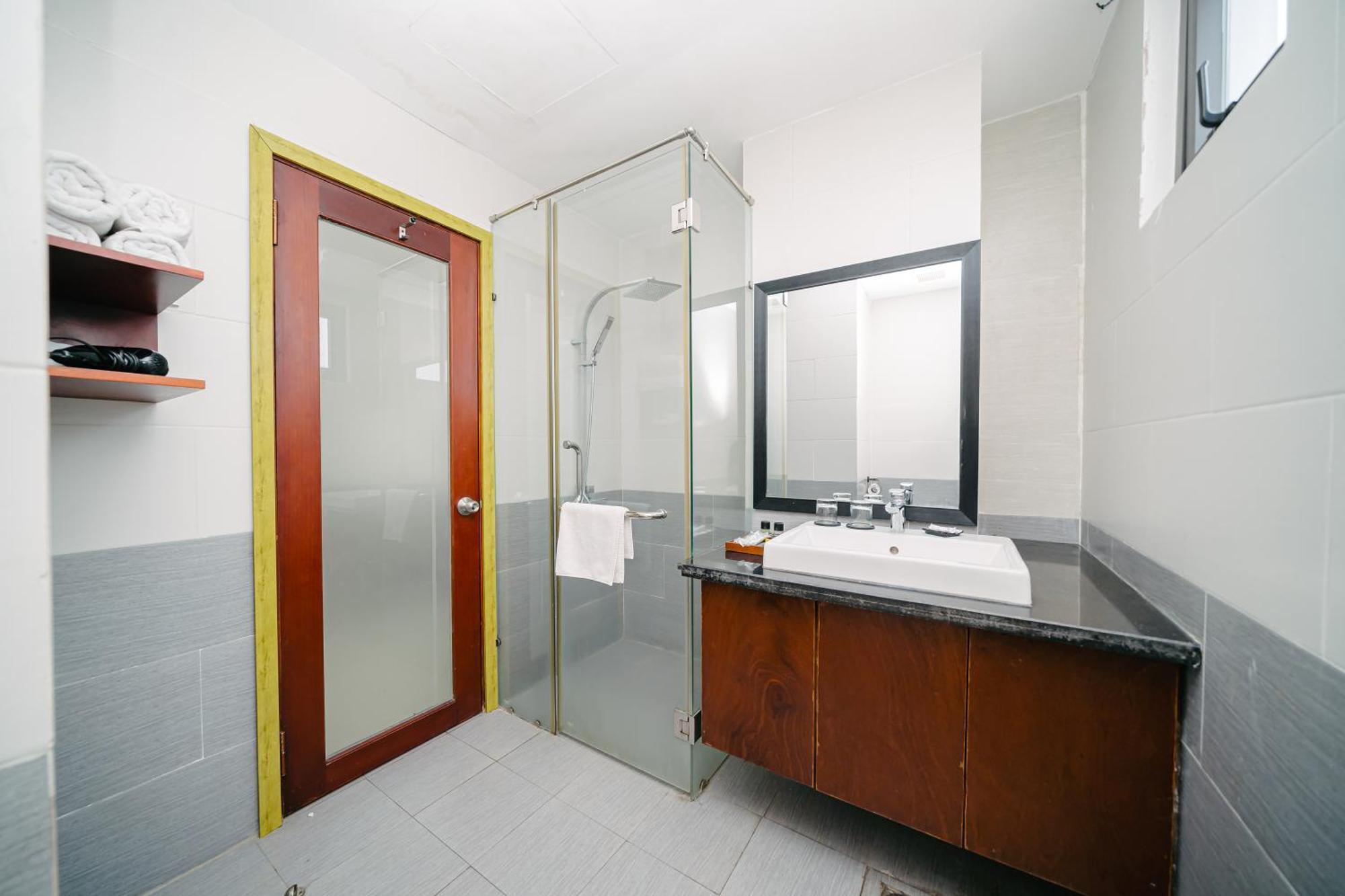 Hotel Gemma & Near Dragon Bridge Da Nang