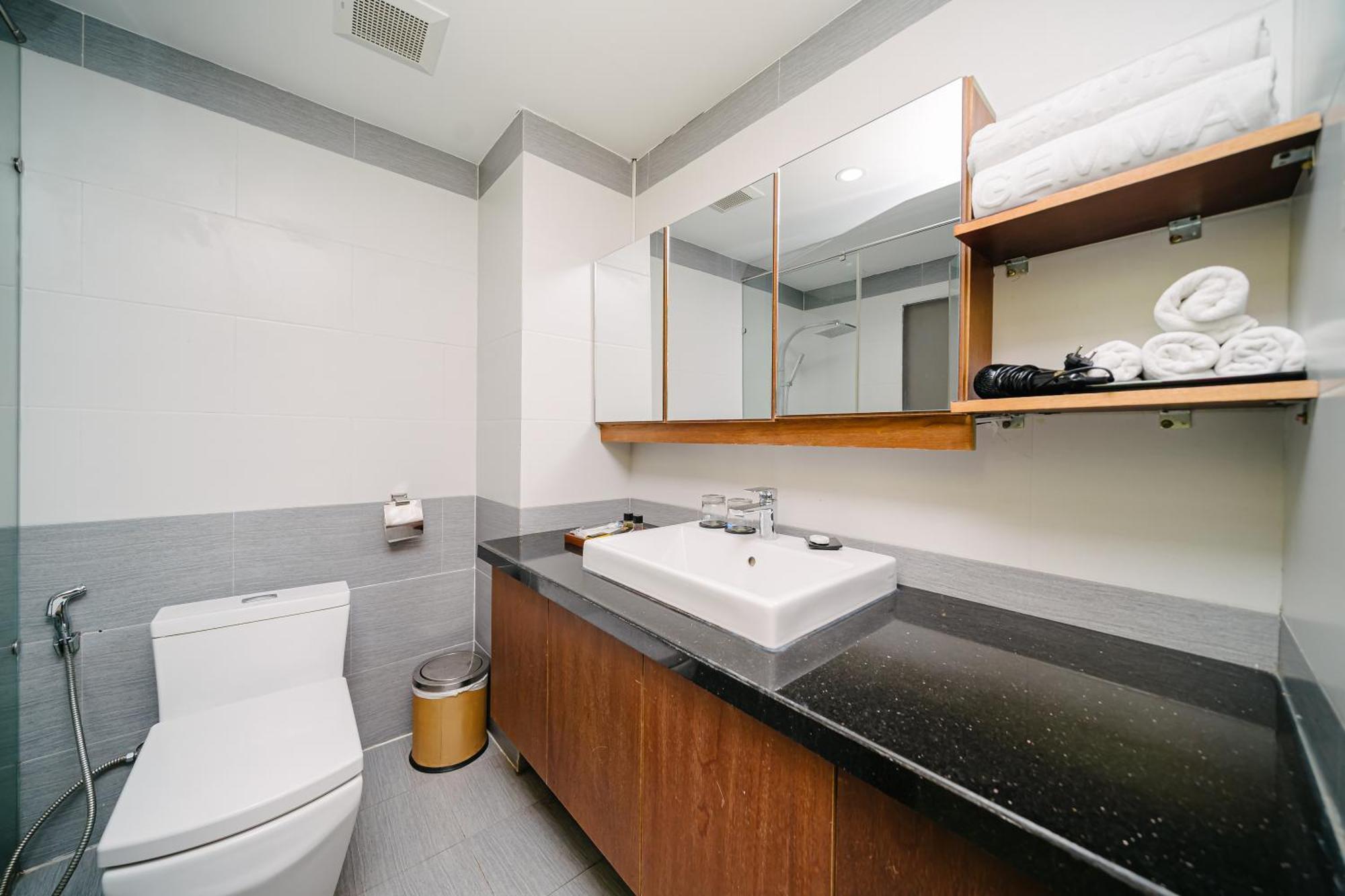 Hotel Gemma & Near Dragon Bridge Da Nang