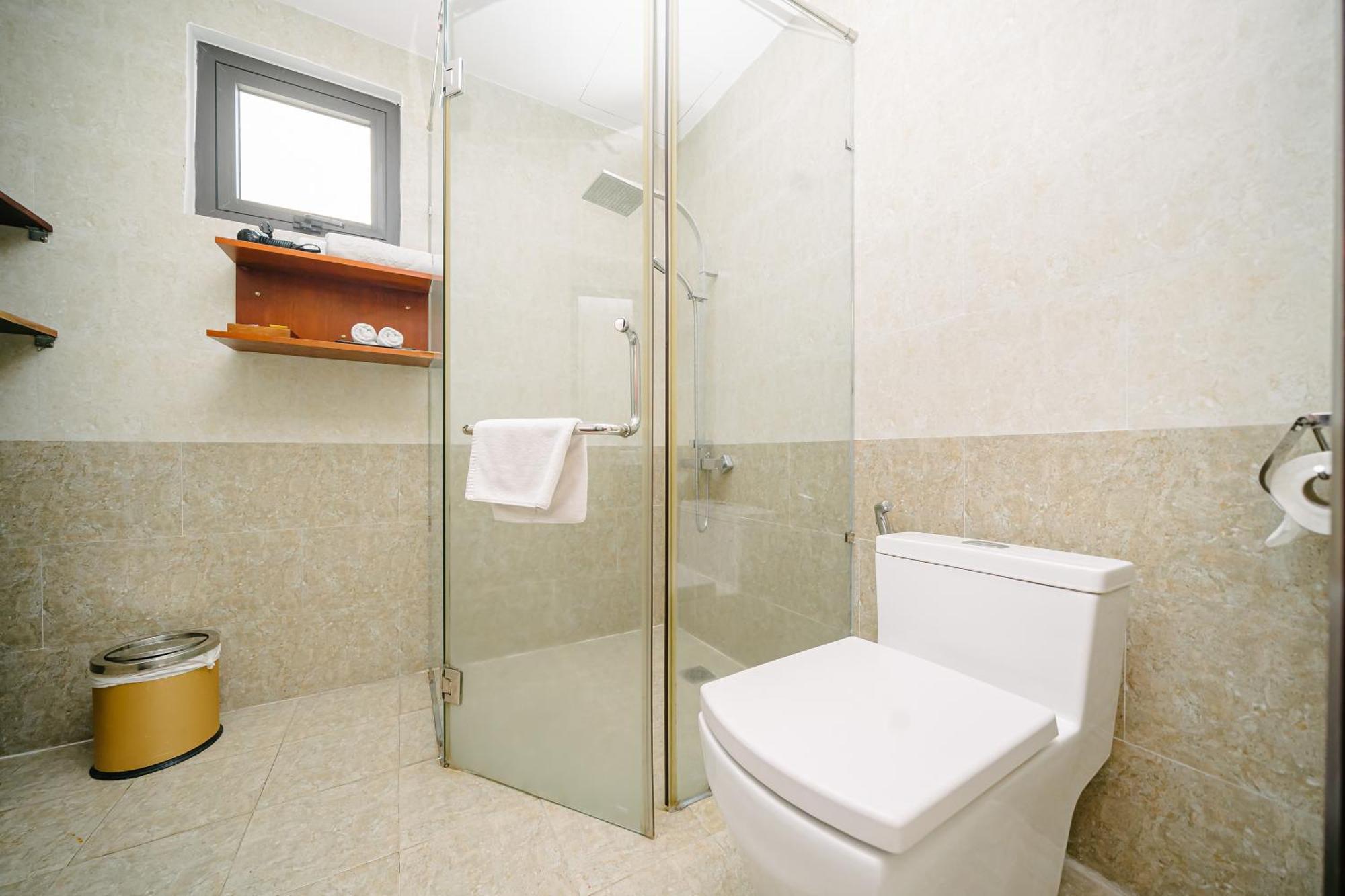 Khách sạn Khách Sạn&căn Hộ Capital O 1176 Gemma